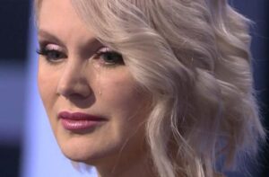 Wyrzucili mnie na ulicę po śmierci męża — nie wiedzieli jednak o moim sekrecie wartym 2,8 miliarda euro…